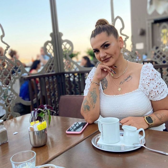 Emre Ubeyli'nin peşinden az koşmadı! Kısmetse Olur'un Ayça'sı değişimin kitabını yazdı...