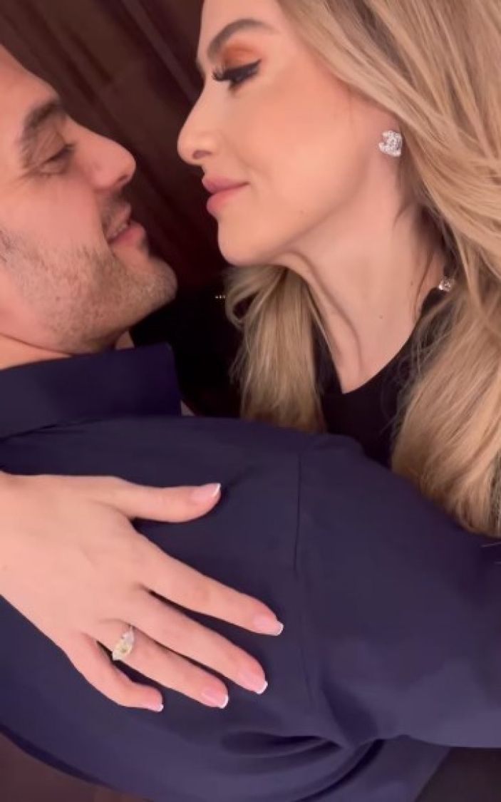 Takipten çıktı, 'Acaba'lar geldi! Hadise ve Mehmet Dinçerler ayrıldı mı?