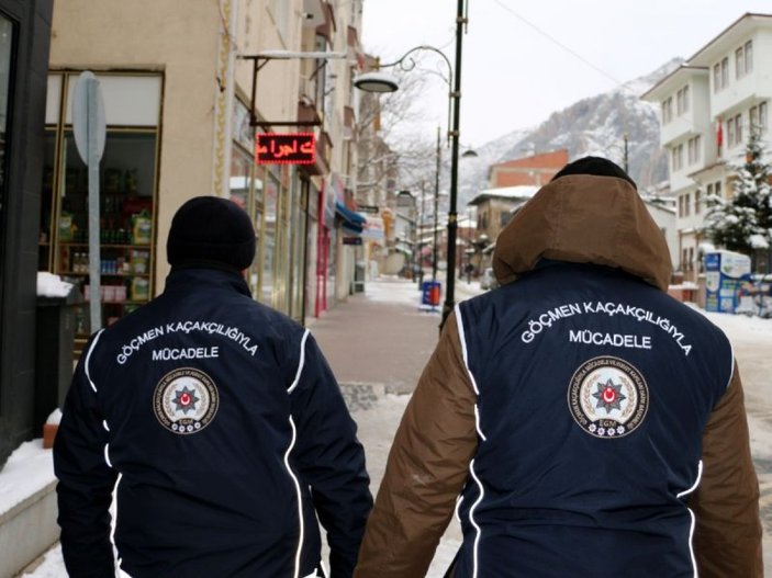 Jandarma, binlerce noktada 'Düzensiz Göç' uygulaması yaptı