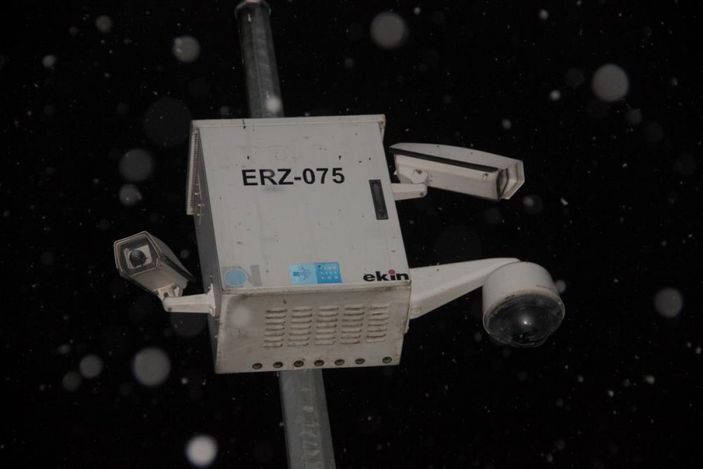 i Erzurum'da karısına sinirlenen adamdan şaşırtan tepki