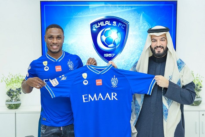 Al Hilal, Bafetimbi Gomis'in yerini Odion Ighalo ile doldurdu