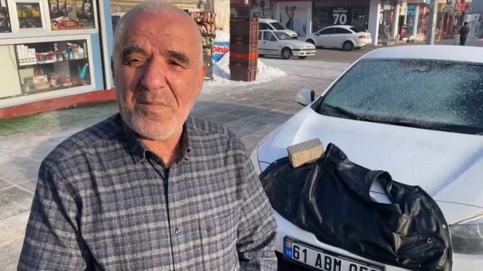 i Muş'a gelen vatandaşın aracını ısıtma yöntemi