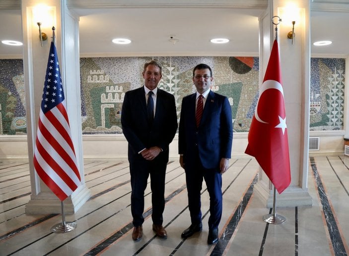 Ekrem İmamoğlu'nun ABD Büyükelçisi ile İngilizce diyaloğu