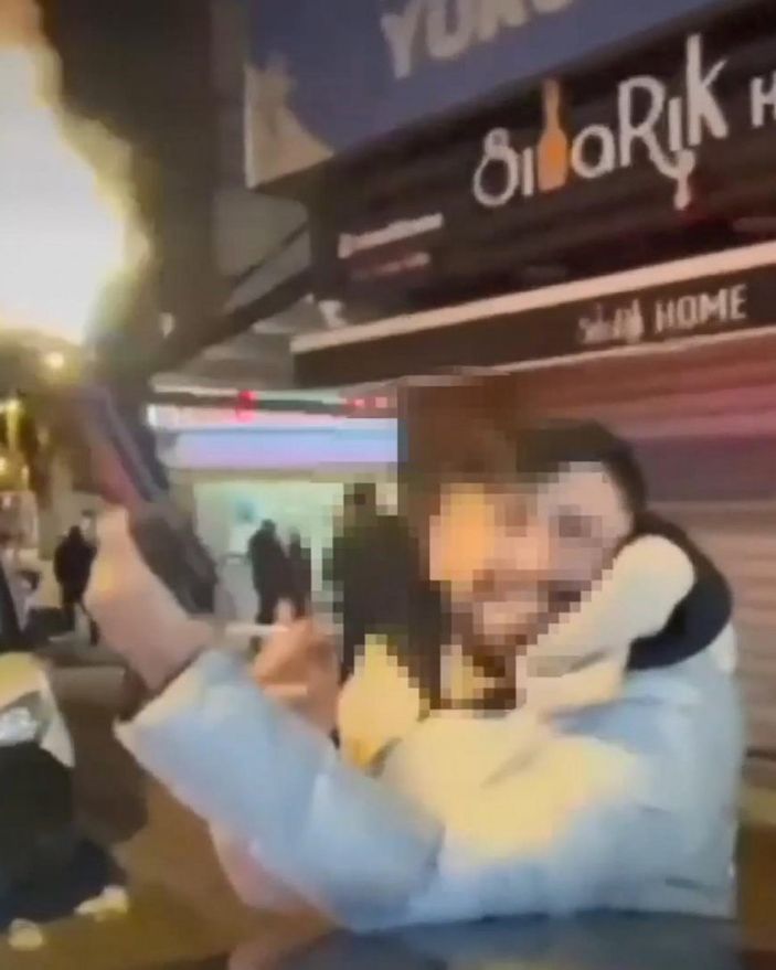 d Fatih'teki konvoyda havaya ateş eden magandaya suçüstü