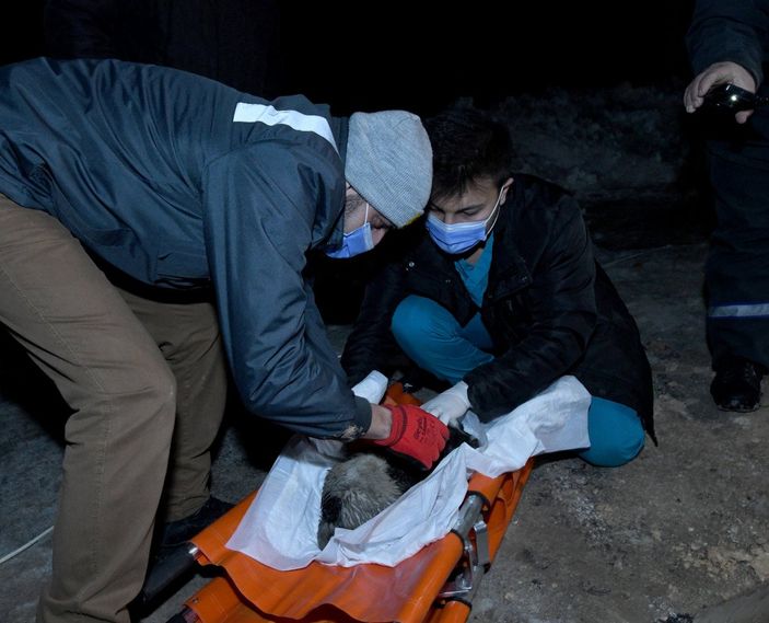 d Konya’da mahsur kalan köpek, robotik kanal görüntüleme sistemiyle kurtarıldı