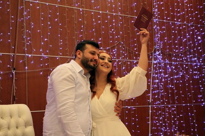 Nikah salonlarında 02.02.2022 yoğunluğu