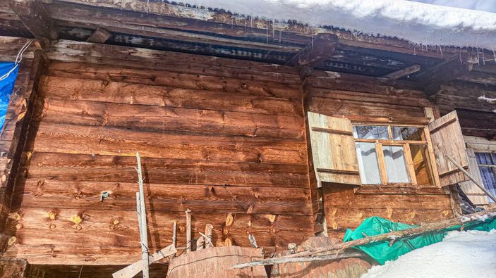 Artvin'deki köylüler, kışın da geleneksel yaşamı sürdürüyor