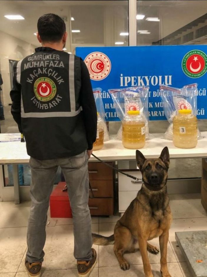 d Habur Gümrük Kapısı'nda 57 kilo uyuşturucu ele geçirildi