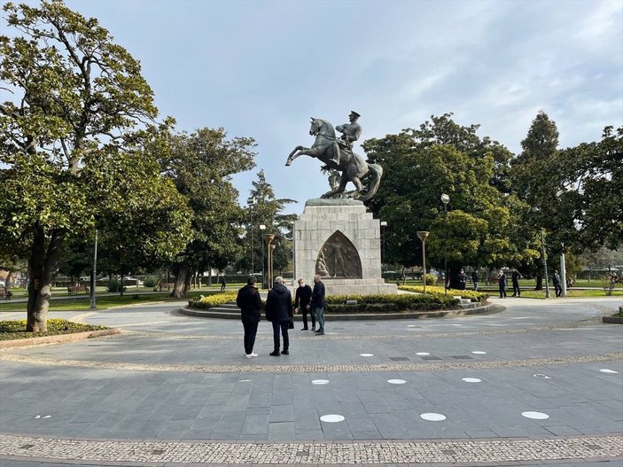 Samsun'da Atatürk heykeline saldırı