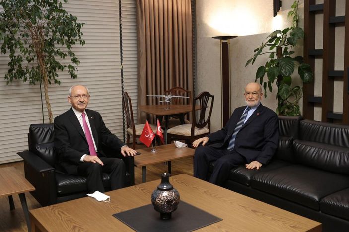 Kılıçdaroğlu'ndan Karamollaoğlu'na geçmiş olsun ziyareti