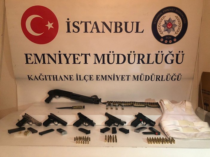 Kağıthane'de iş yerlerine silahlı saldırı