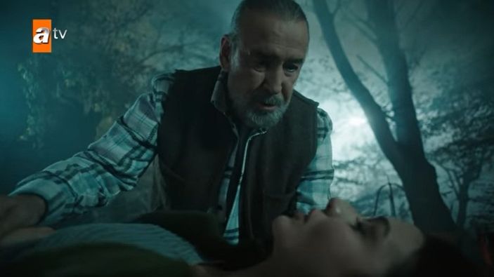 Yalnız Kurt Esra ölecek mi? Damla Colbay diziden ayrılıyor mu? Akıbeti belli oluyor...