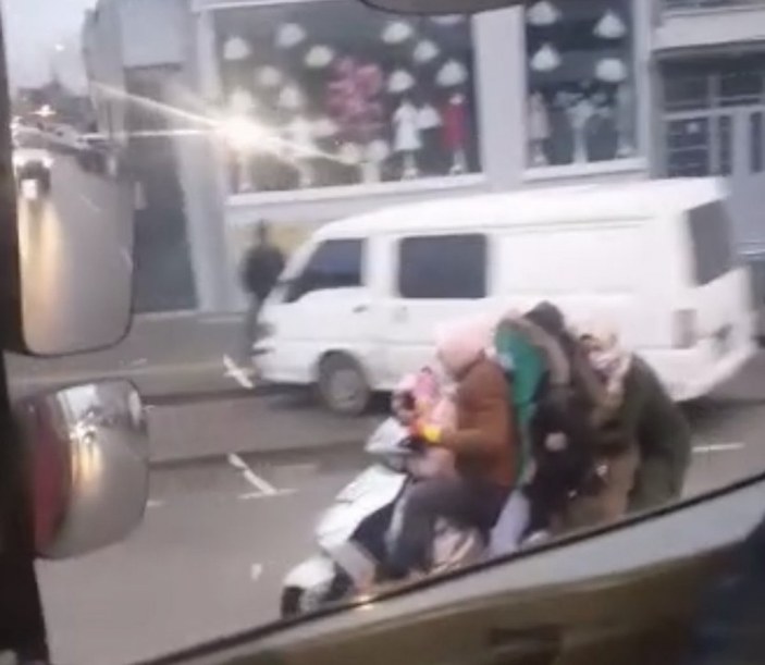 Bursa'da 1 motosiklete binen 5 kişinin ölüme yolculuğu kamerada