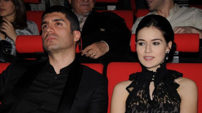 Fahriye Evcen bakın Burak Özçivit'ten önce gönlünü kime vermiş! 4 yıl süren aşkın hazin sonu...