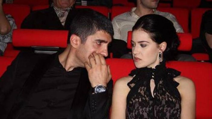 Fahriye Evcen bakın Burak Özçivit'ten önce gönlünü kime vermiş! 4 yıl süren aşkın hazin sonu...