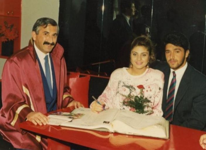 Sibel Can'ın gönlünü böyle çalmış...Hakan Ural'ın eski hali Kıvanç ve Burak'ı geride bırakır mı bırakır!