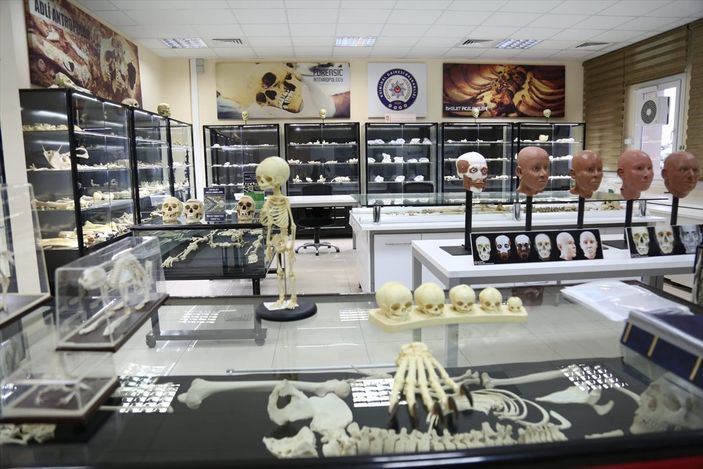 Tanınmaz hale gelen cesetlerin kimlikleri, yeniden yüzlendirme yöntemiyle belirleniyor