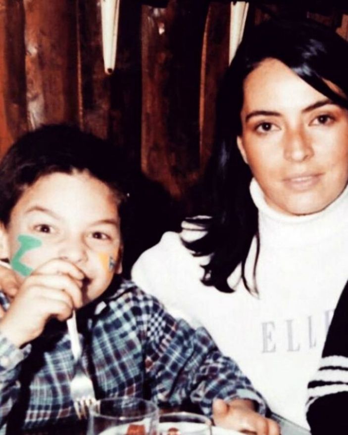 Hercai'nin Miran'ı annesi ile adeta büyüledi! Gören 'mankenler solda sıfır' kalır dedi...