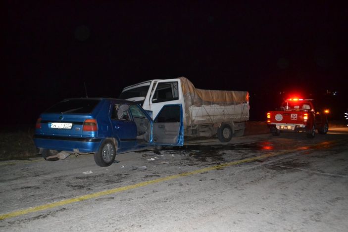 Tekirdağ’da gerçekleşen kazada, baba-oğul ağır yaralandı