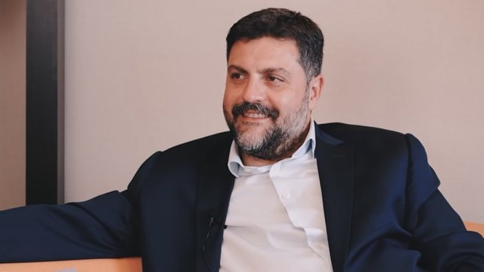 Ece Erken ile Şafak Mahmutyazıcıoğlu'nun röportajı