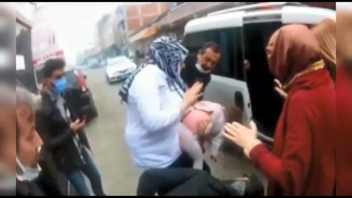 İstanbul'da mağaza çalışanından çocuğun hayatını kurtaran hamle