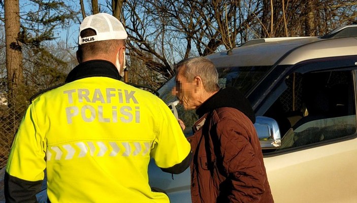 Edirne'de alkollü sürücü polisleri kandırmaya çalıştı