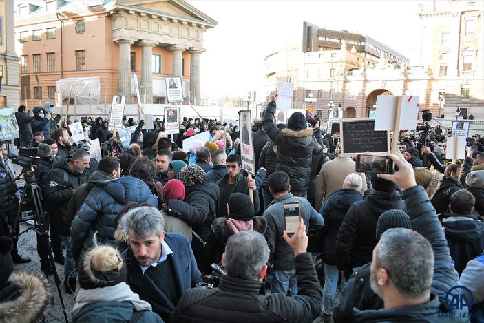 İsveç’te, çocukları alınan Müslüman ailelerden protesto