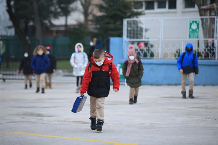 Yarıyıl tatili bitti: Okullar açıldı
