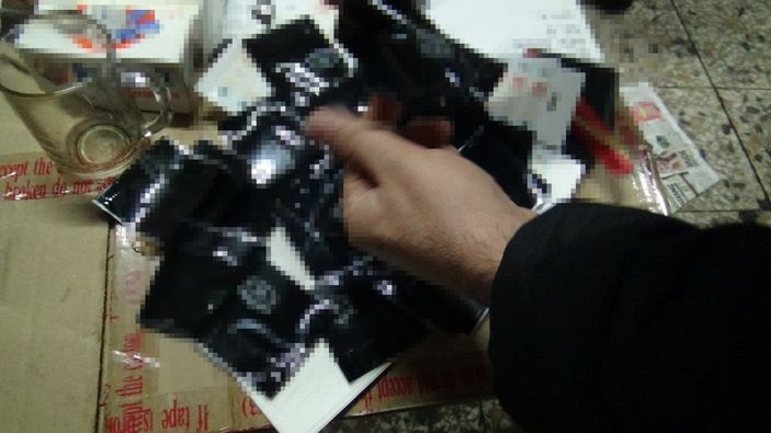 İstanbul'da sahte alkol operasyonu: Kapı koçbaşıyla kırıldı