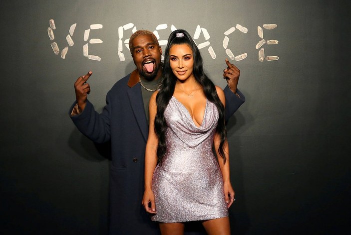 Kim Kardashian, Kanye West'in kendisine vurduğunu söyledi