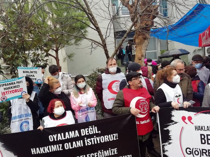 İzmir'de sağlık çalışanları iş bıraktı