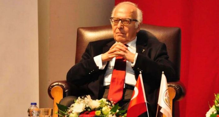 Sabih Kanadoğlu: Erdoğan'ın 3'üncü kez aday olması mümkün değil