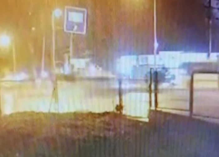 İ Bursa'da caddeden karşıya geçen kadının feci ölümü kamerada