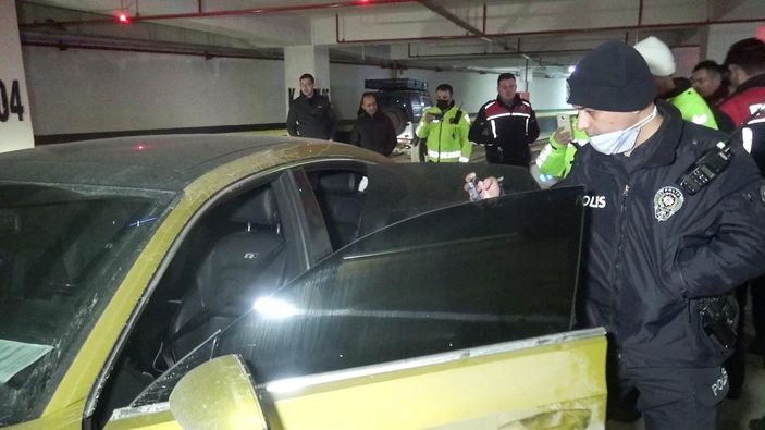 Erzurum'da trafik polisini 15 metre sürükledi