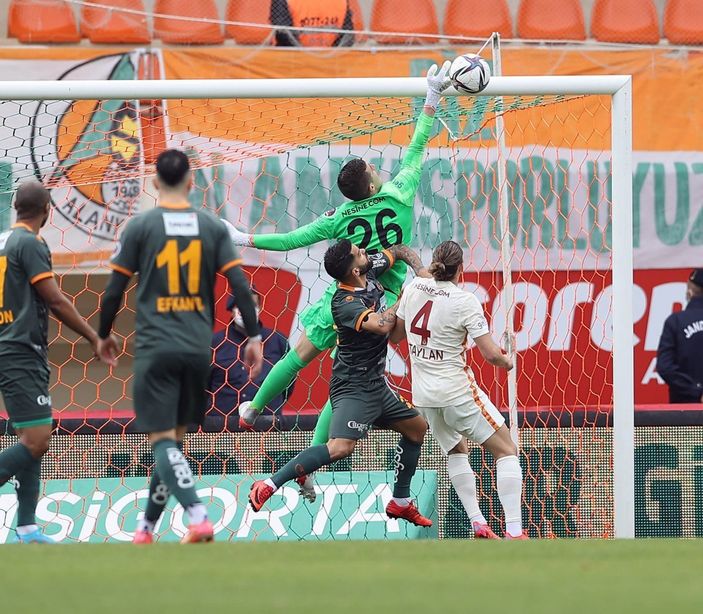 Inaki Pena: Galatasaray uluslararası alanda büyük bir takım