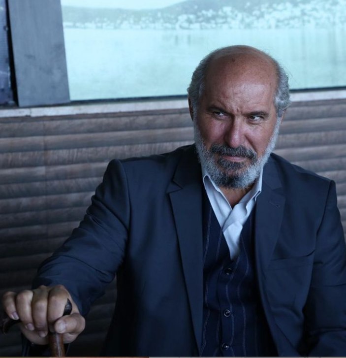 EDHO'nun Hızır Çakırbeyli'si kafasına sıkmıştı! Usta oyuncu bomba bir diziyle ekranlara dönüyor