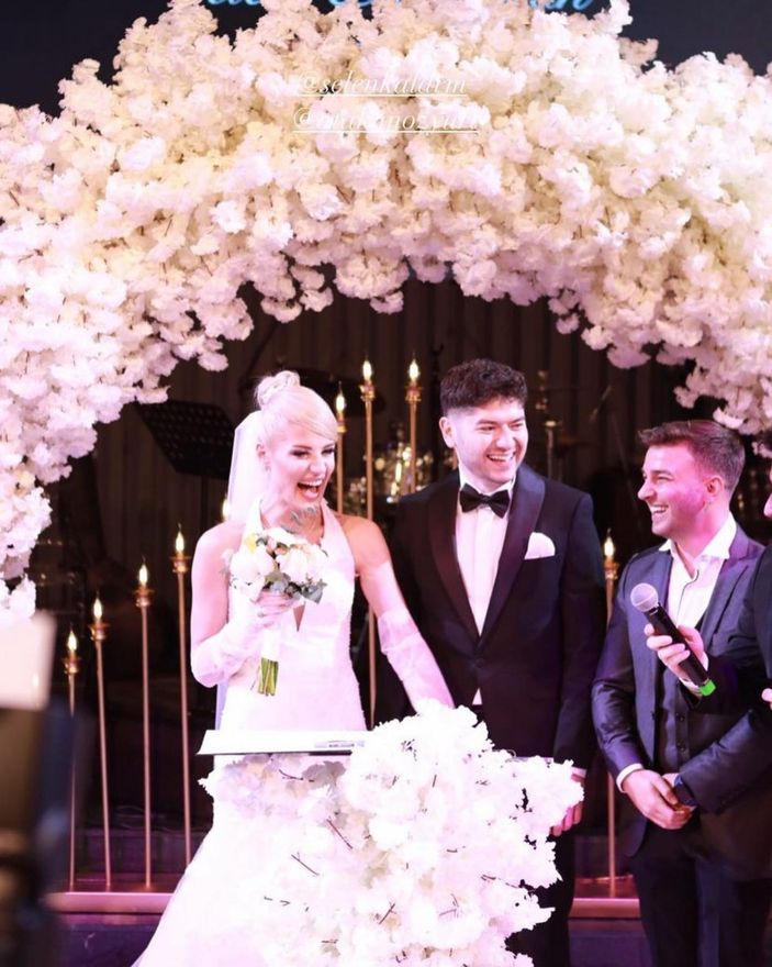 Atakan Özyurt ile Selen Kaldırım evlendi