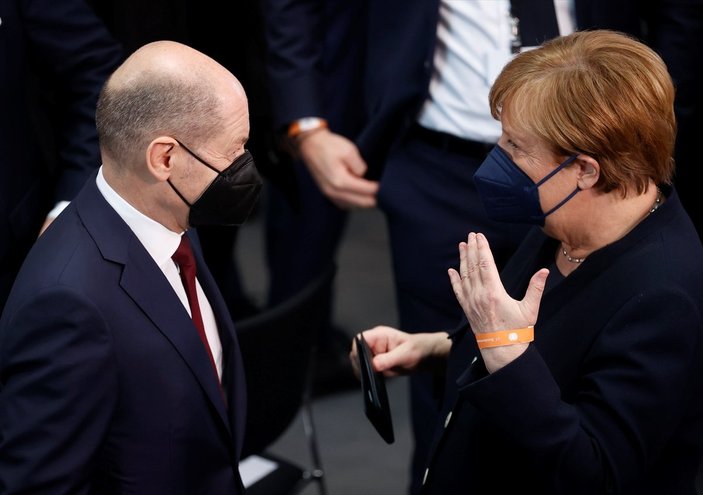 Almanya'nın cumhurbaşkanı yeniden Frank-Walter Steinmeier oldu