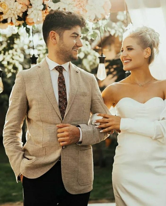 Atakan Özyurt ile Selen Kaldırım evlendi