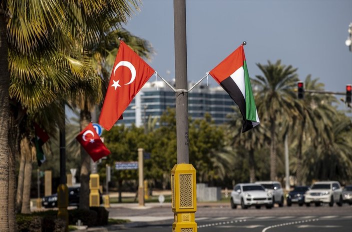 BAE, Cumhurbaşkanı Erdoğan'ın ziyareti öncesi Türk bayraklarıyla donatıldı