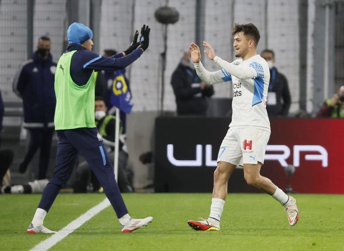 PSG Cengiz Ünder'i istiyor