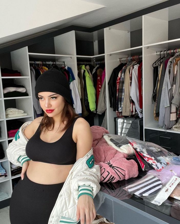 Mehmet Ali Erbil'i ifşalamıştı! Hamile olan Ece Ronay'dan karnı burnunda pozlar...