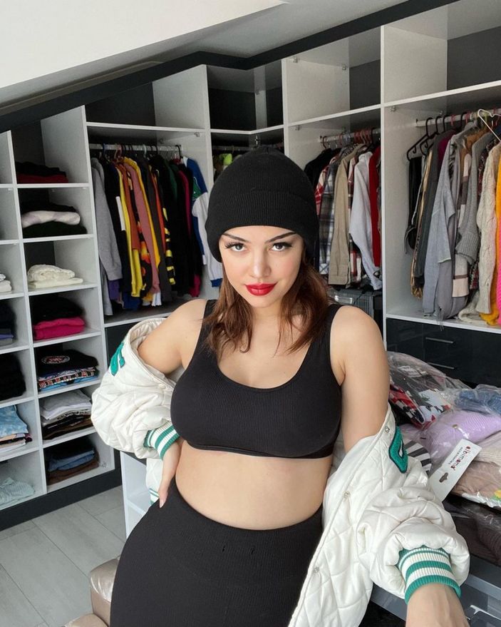 Mehmet Ali Erbil'i ifşalamıştı! Hamile olan Ece Ronay'dan karnı burnunda pozlar...