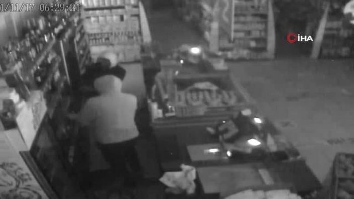 İstanbul'da, iş yerlerini yağmalayan çetenin 2 üyesi yakalandı