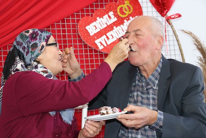 a Adana'da, huzurevinde ikinci bahara adım attılar