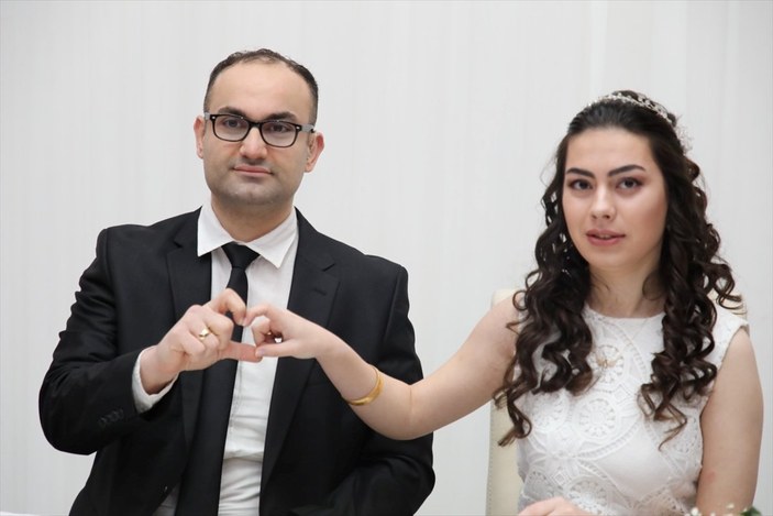 Ordu’da işitme engelli çift, Sevgililer Günü’nde evlendi
