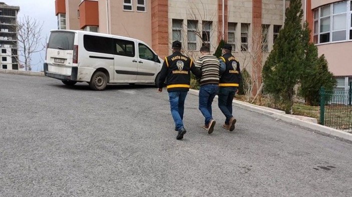 Kahramanmaraş'taki hükümlü kumar baskınında yakalandı