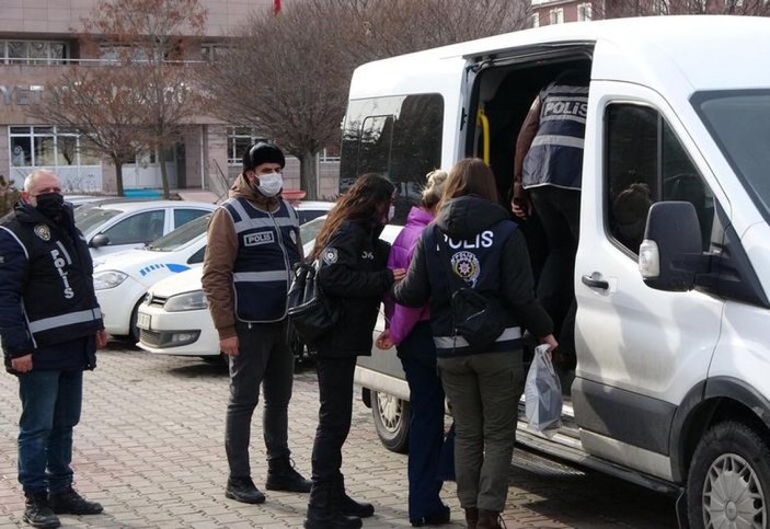 Yozgat merkezli 13 ilde 'rüşvet' operasyonu: 61 gözaltı