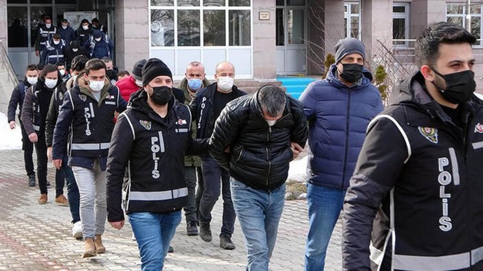 Yozgat merkezli 13 ilde 'rüşvet' operasyonu: 61 gözaltı