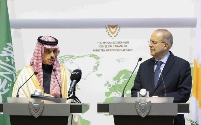 Suudi Arabistan Dışişleri Bakanı Al Suud'dan Kıbrıs Rum kesimine ziyaret